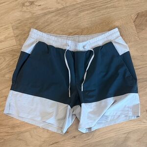 Lululemon Mesh Lined Two-Tone Athletic Shorts with Drawstring sz L